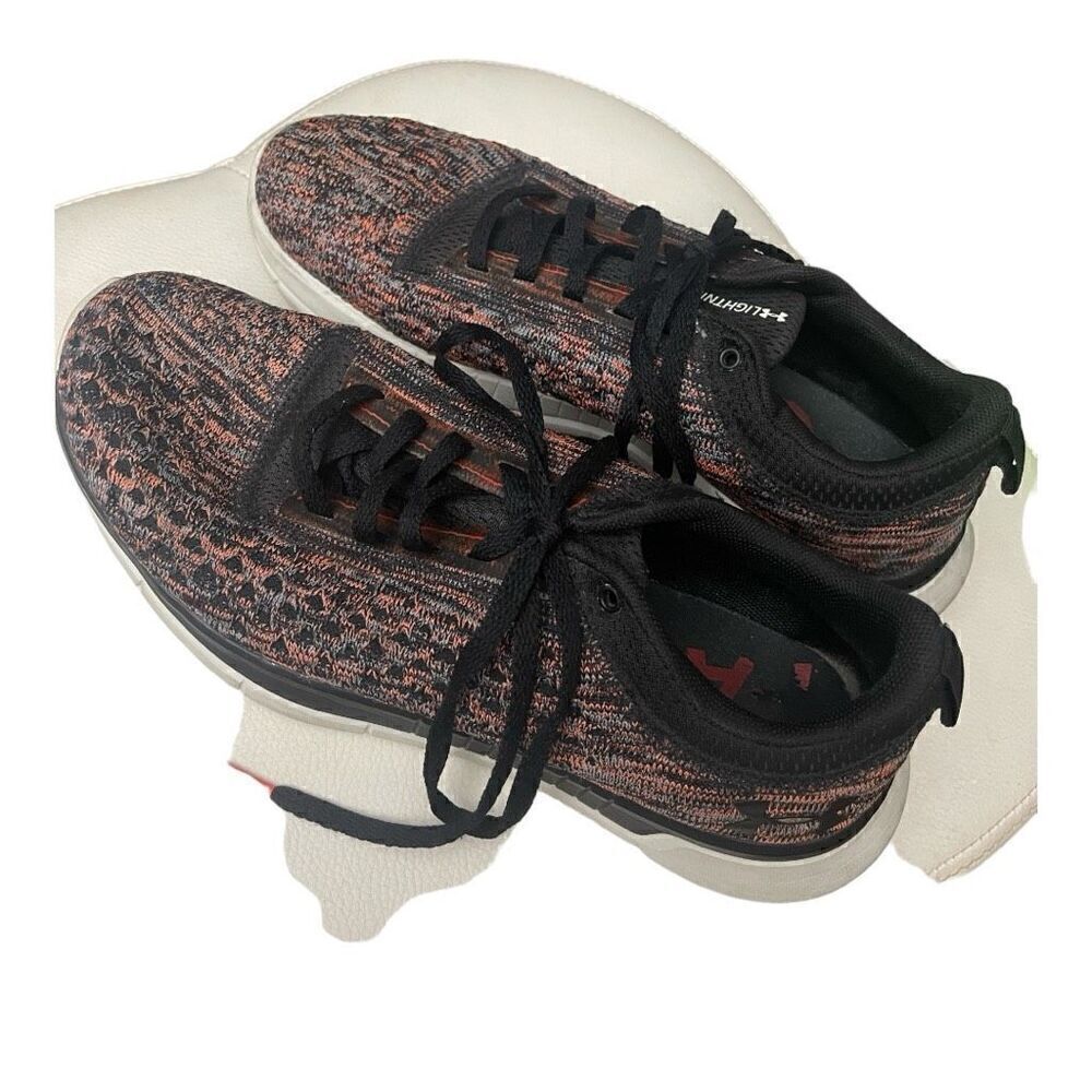 Women’s Under Armour Lightning 2 Trainers Athletic Shoes Size 8.5 - Picture 3 of 8